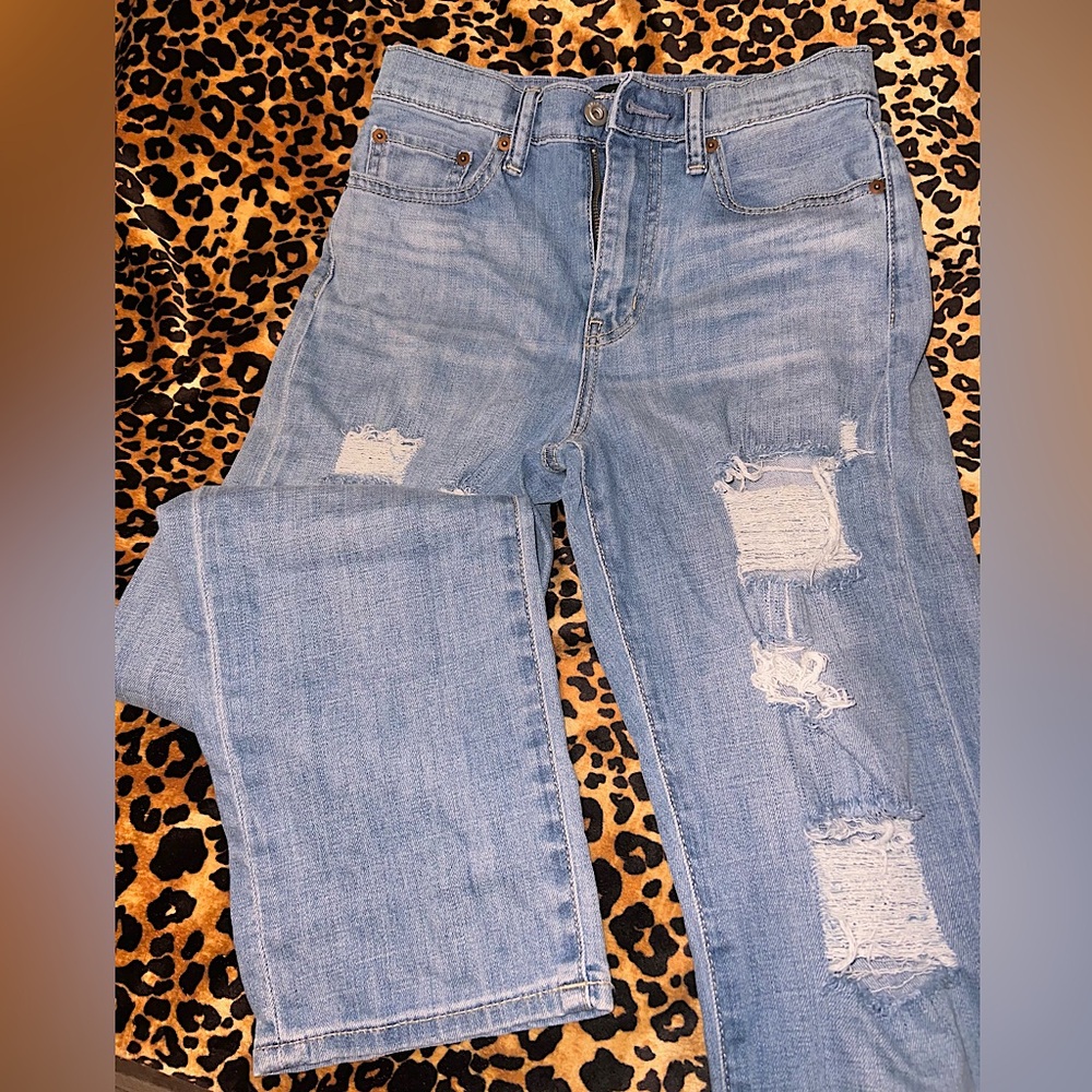 UNIQLO JEANS Woman’s Waist 23 Inch Boyfriend Jeans High Rise- Light Blue 🩵